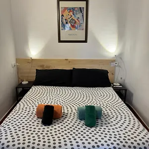  Apartment Louie Louie